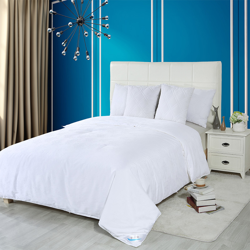 All Season Silk Comforter/Duvet/Quilt,  Long Strand Silk Floss Filling , Breathable and Warm